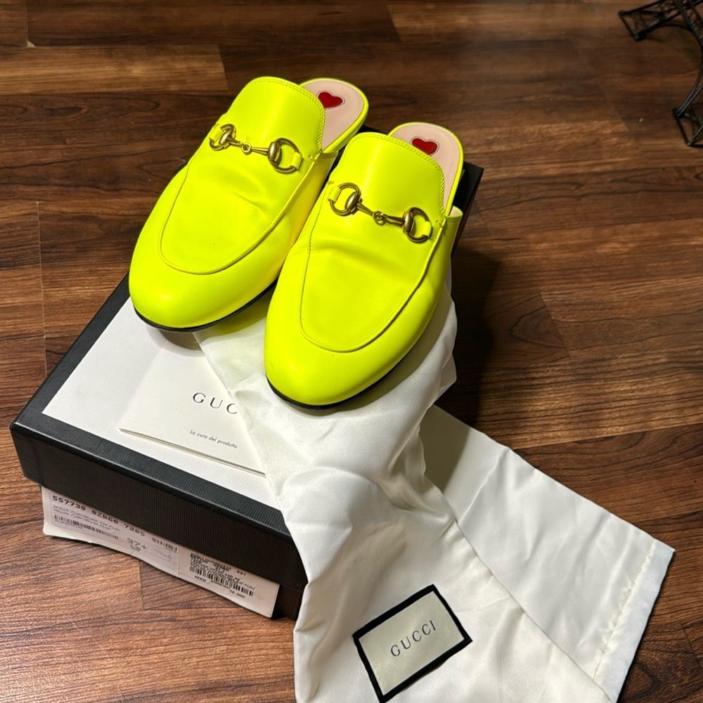 Gucci Neón Shoes